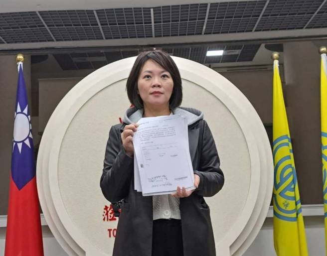 台灣新聞通訊社-網友轉發簡舒培瘋狂索資 竟遭檢警「上門拘提」 社群怒了