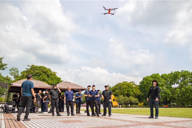 台灣新聞通訊社-搜救再升級!南投消防導入「無人機+3D建模」搶救受困山友