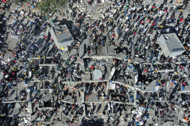 台灣新聞通訊社-哥倫比亞強震已224人亡 恐怖猛晃45秒 纜車客瘋狂尖叫