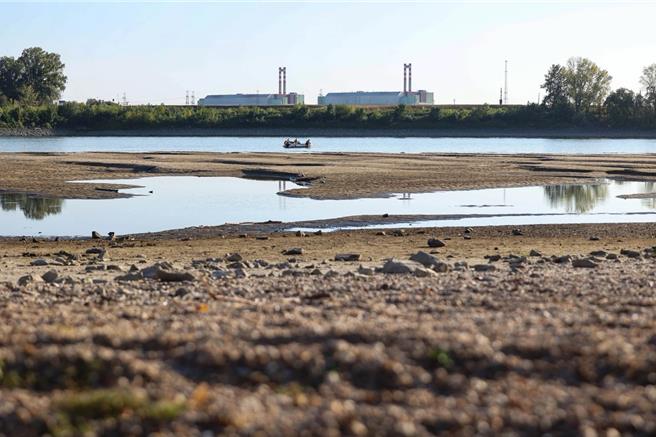 台灣新聞通訊社-熱浪襲擊多瑙河 匈牙利唯一核電廠下周停機 44年來首見