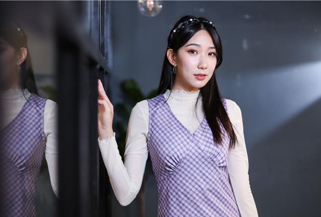 台灣新聞通訊社-獨家》啦啦隊女孩應援10年圓夢! 檸檬「欣賞派翠克」:他談戀愛我會生氣