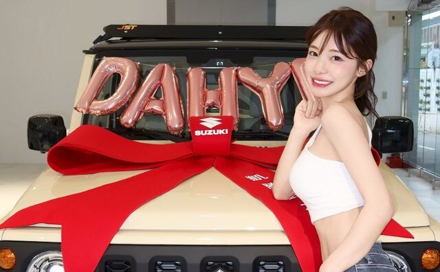 台灣新聞通訊社-李多慧買新車「不遮車牌嗎？」 釣出鐵粉解答全笑翻