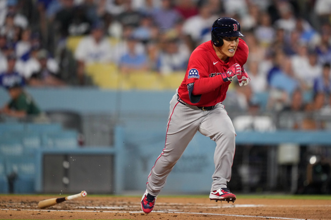 台灣新聞通訊社-MLB》與隊友零互動?田口壯談論吉田正尚:他好像很孤單