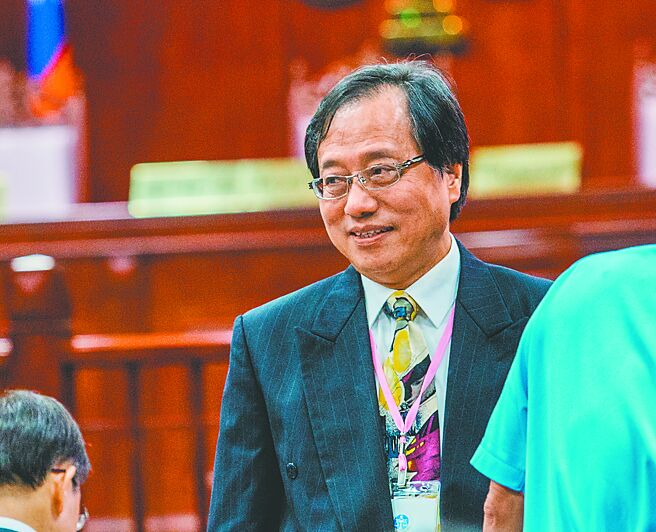 台灣新聞通訊社-停砍公教年金補發差額跳票? 李來希嗆政院1事:還要嘴硬嗎