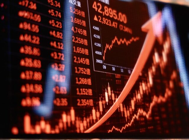 台灣新聞通訊社-散戶哭訴想停損卻賣不掉 王世堅開第一槍喊話改掉台股「這制度」