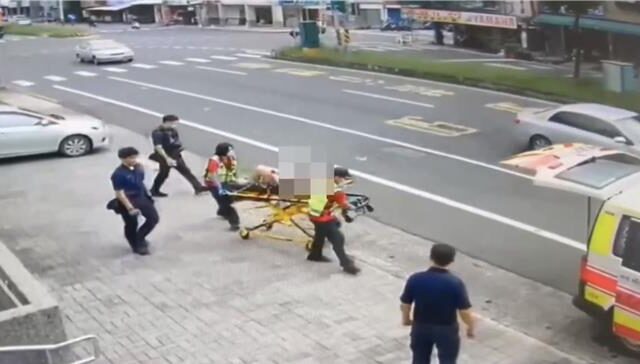 台灣新聞通訊社-男疑性騷遭移送後怒砸地檢大門 警強制送醫後「再添2罪嫌」