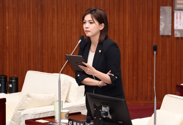 台灣新聞通訊社-喊話民進黨「不用把我當刀使」！鍾沛君讚蔣萬安：2026年台北市長最佳人選