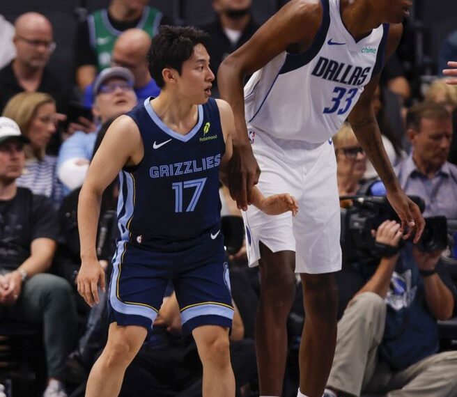 台灣新聞通訊社-NBA》快艇簽下第一長人夏普 身高226公分比文班亞馬還高