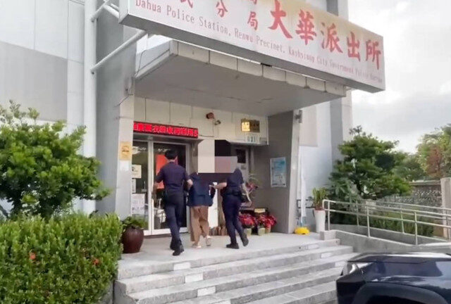 台灣新聞通訊社-高雄長庚醫院外「婦人持刀閒晃」！她候診區遭逮：削水果用