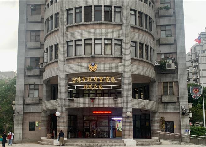 台灣新聞通訊社-北市貴子坑露營場命案 運將躺車內胸口穿刺傷身亡