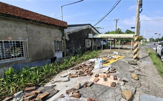 台灣新聞通訊社-土地問題屢生糾紛警困擾 男子再持辣椒水噴鄰居