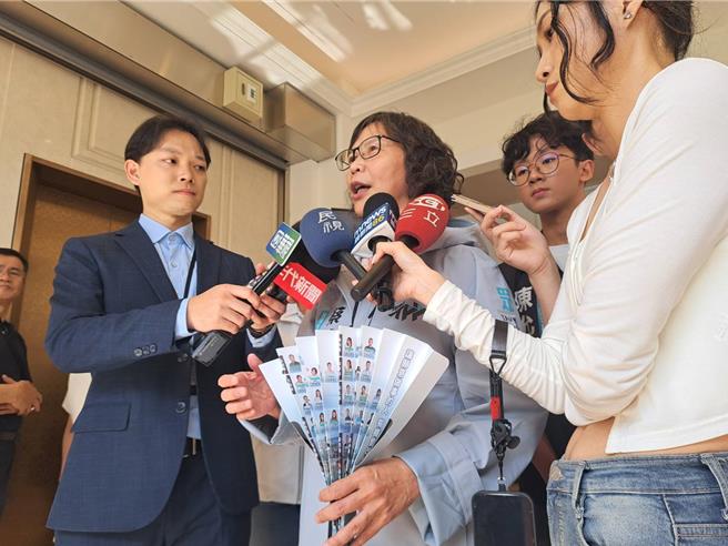台灣新聞通訊社-白營7周年 她閉關修行重返世俗 盼爭取台中第一選區立委
