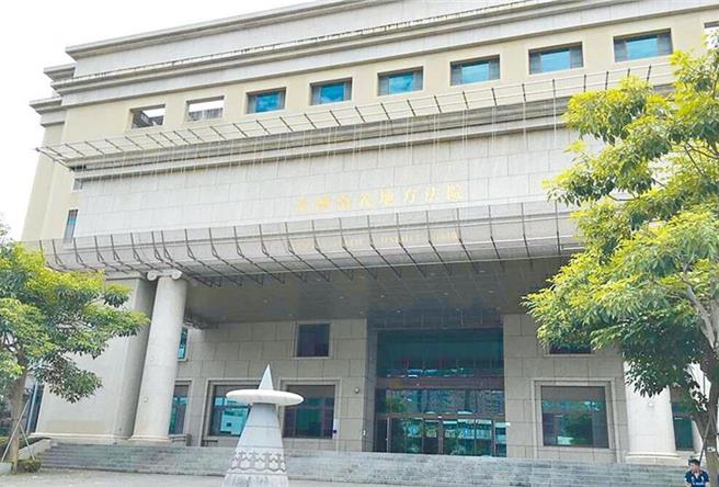 台灣新聞通訊社-合法車位自留、無照車位丟國防部! 嘉義經國新城「神分配」法院不買單