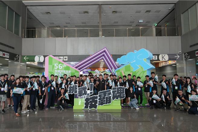 台灣新聞通訊社-高分署小將橫掃全國技能競賽 逆轉鍍金勵志故事曝光