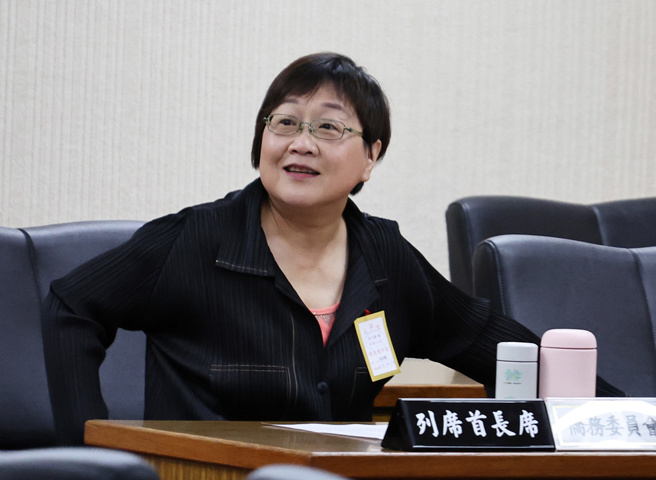 台灣新聞通訊社-徐佳青考察「看電影、吃甜點」為何列機密 歷史哥揭疑點
