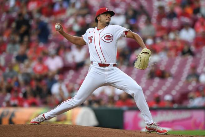 台灣新聞通訊社-MLB》紅人10比2擊潰海盜 伯恩斯6局摘12連勝