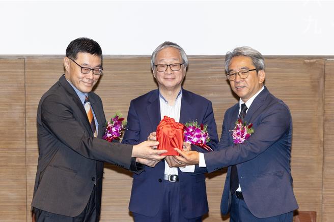 台灣新聞通訊社-從基層研究員走到館長!謝仕淵重回台史博